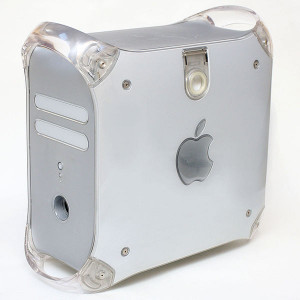 Apple Mac G4 with 17 inch TFT monitor